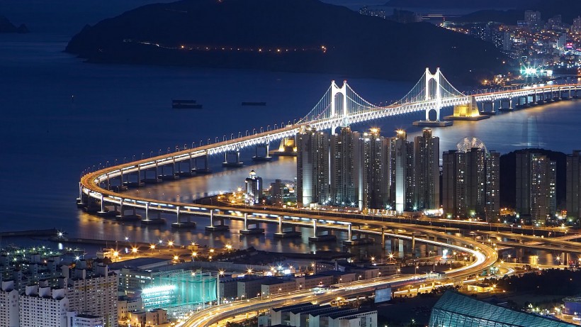 韩国渔工厨师销售服务员渔工帮厨招聘！包吃住！一年13薪！