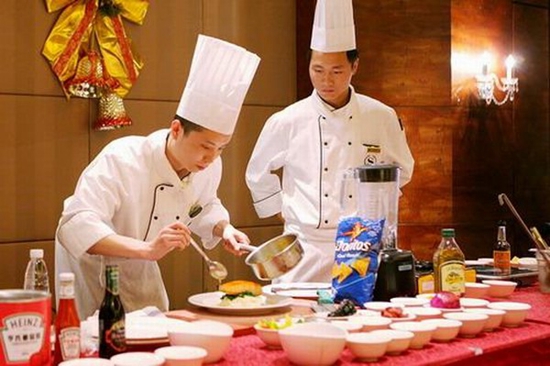 挪威厨师招聘简章 